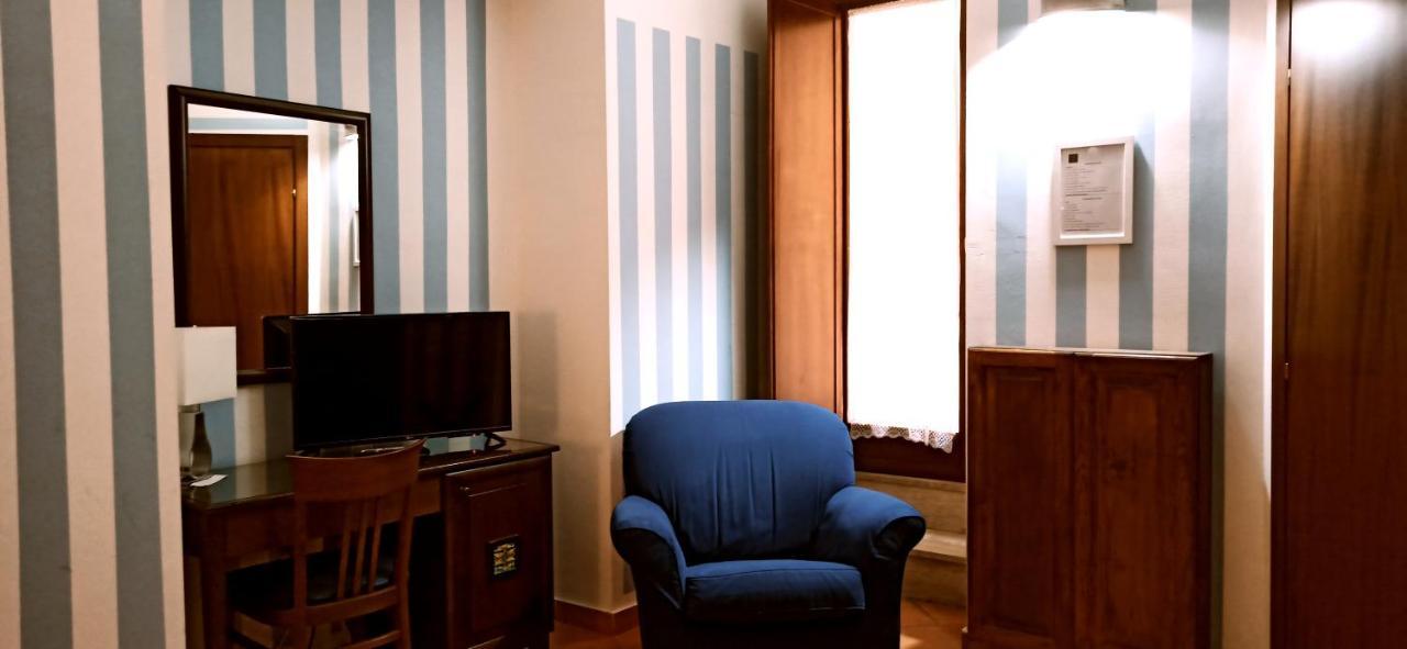 Hotel Plaza Caltanissetta Bagian luar foto