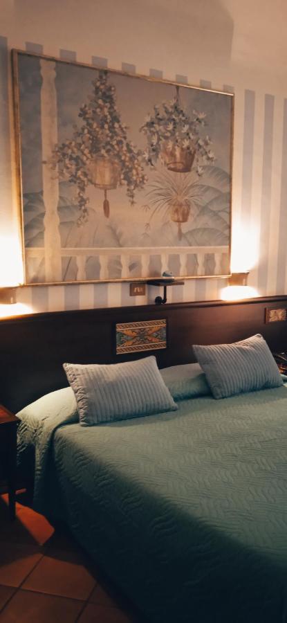 Hotel Plaza Caltanissetta Bagian luar foto